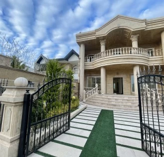 ویلا در شهرک صفاییه استخردار