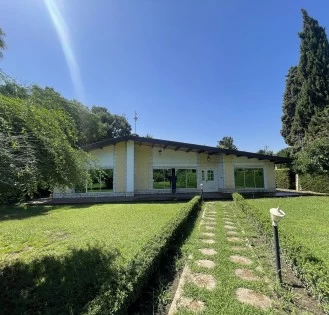 ویلا کلاسیک 900 متری در شهرک خزرشهر شمالی