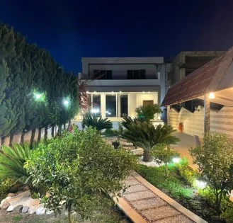 ویلا مدرن شهرکی در بابلسر