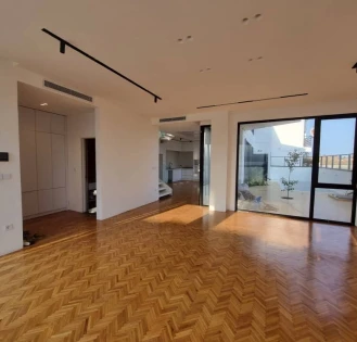 فروش ویلا استخردار در شهرک آیلی 2 صفاییه بابلسر