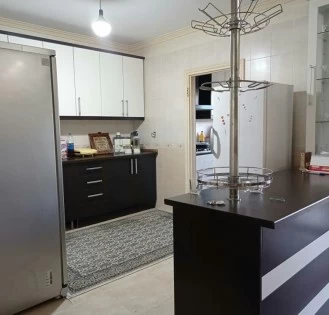 آپارتمان تمیز 121متری در فرهنگیان بابلسر