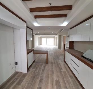 آپارتمان لوکس در خیابان شریعتی بابلسر