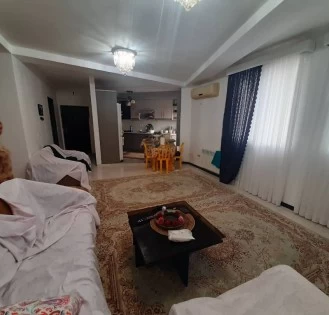 آپارتمان تمیز 81 متری در شهرک نارنجستان