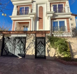 ویلای تریبلکس ساحلی با دید 360 درجه به دریا