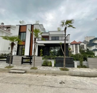 ویلا 350 متری شهرک دریاکنار استخردار