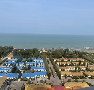 آپارتمان 130 متری نخست وزیری ویو ابدی دریا